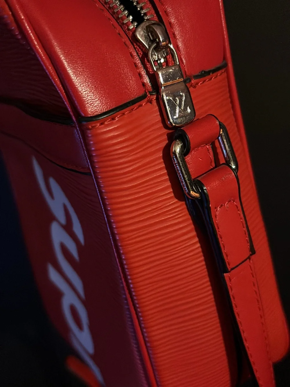 Supreme compact shoulder